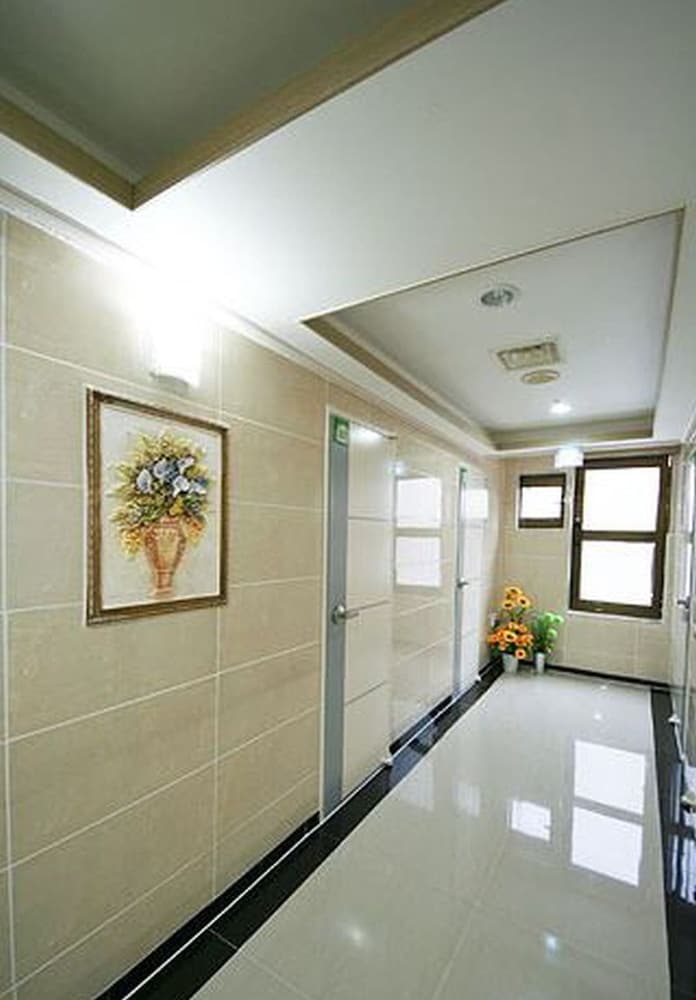 Yegreen House