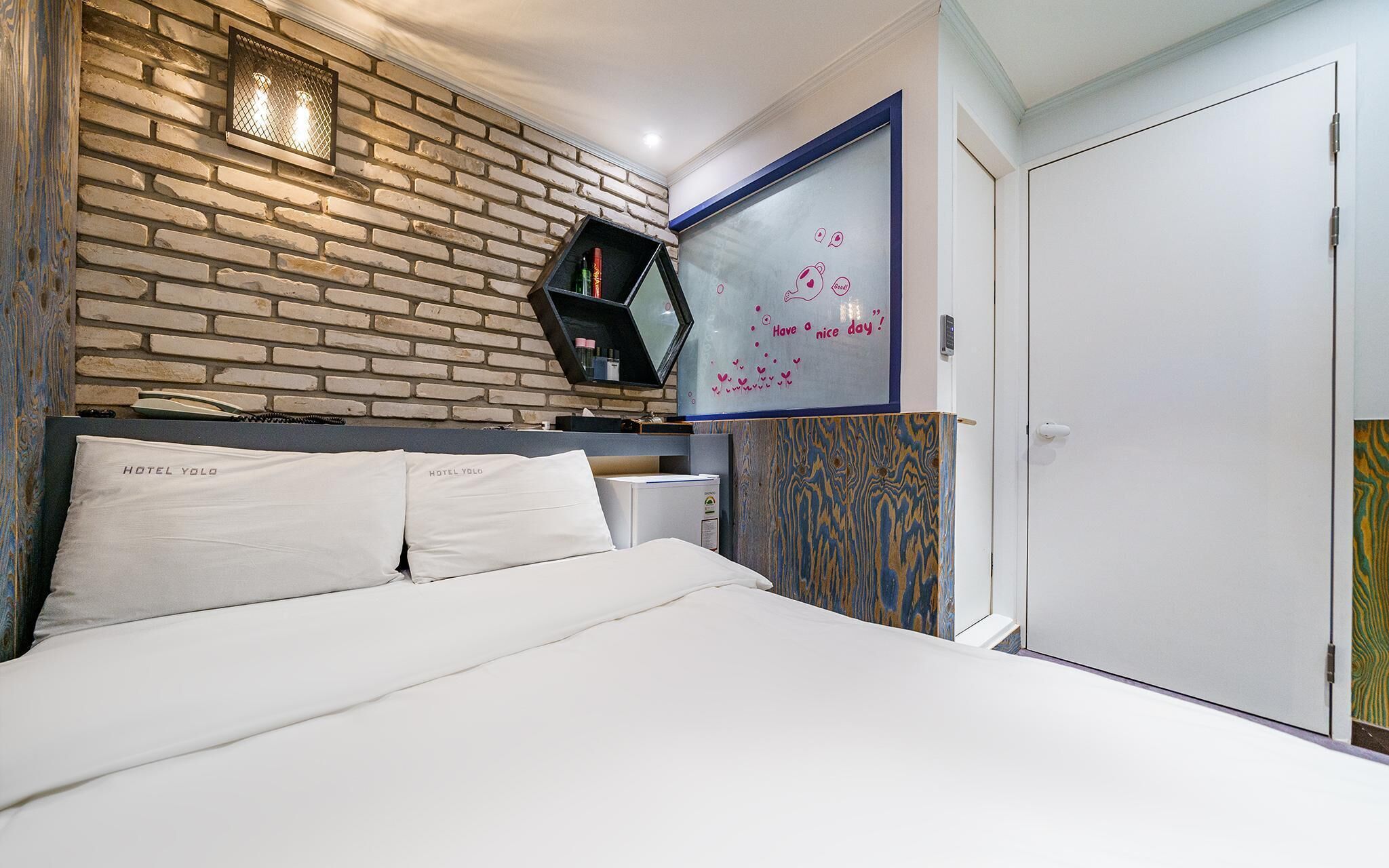 Yeongdeungpo Hotel Yolo