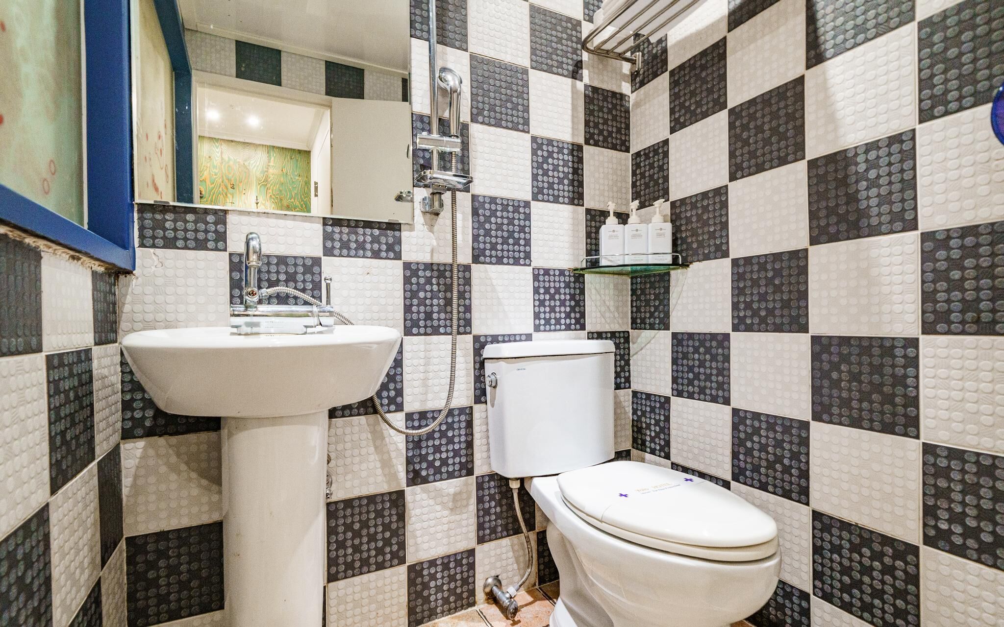 Yeongdeungpo Hotel Yolo