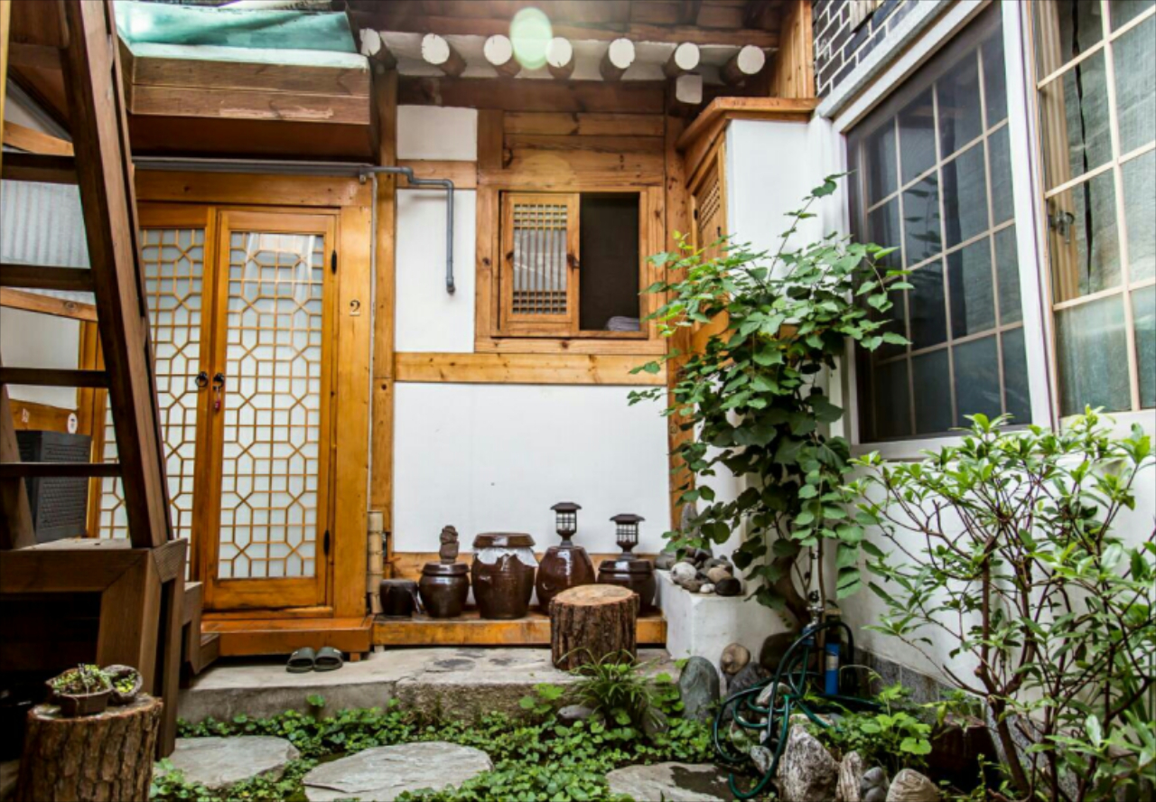 Yeonwoo Guesthouse