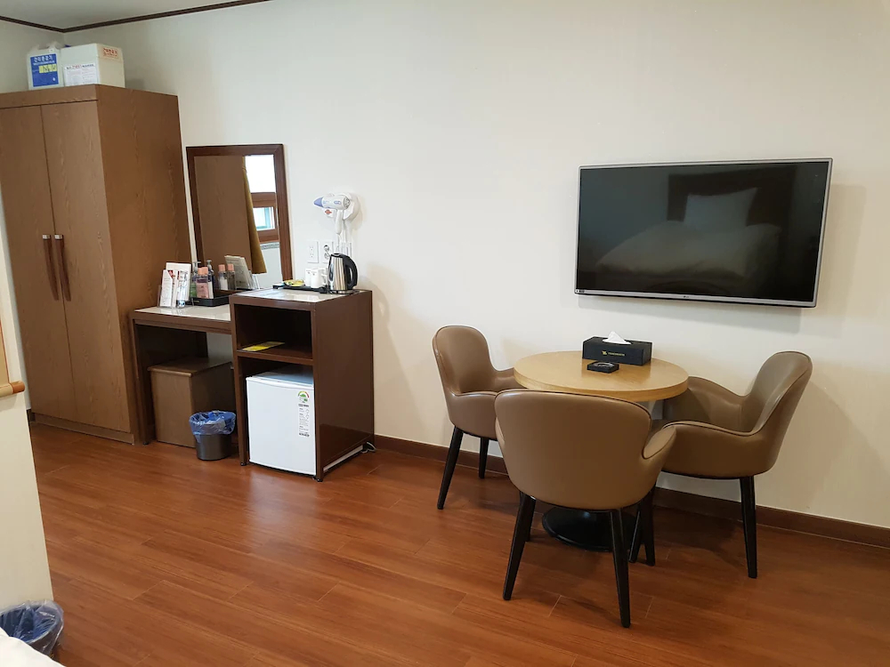 Youngbin Hotel