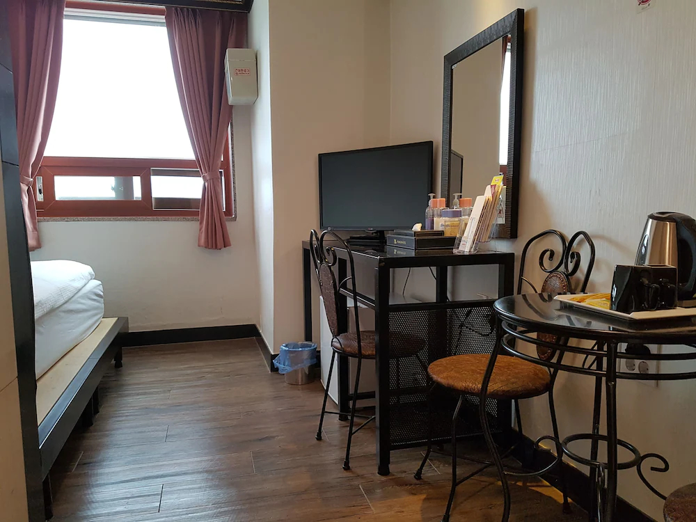 Youngbin Hotel