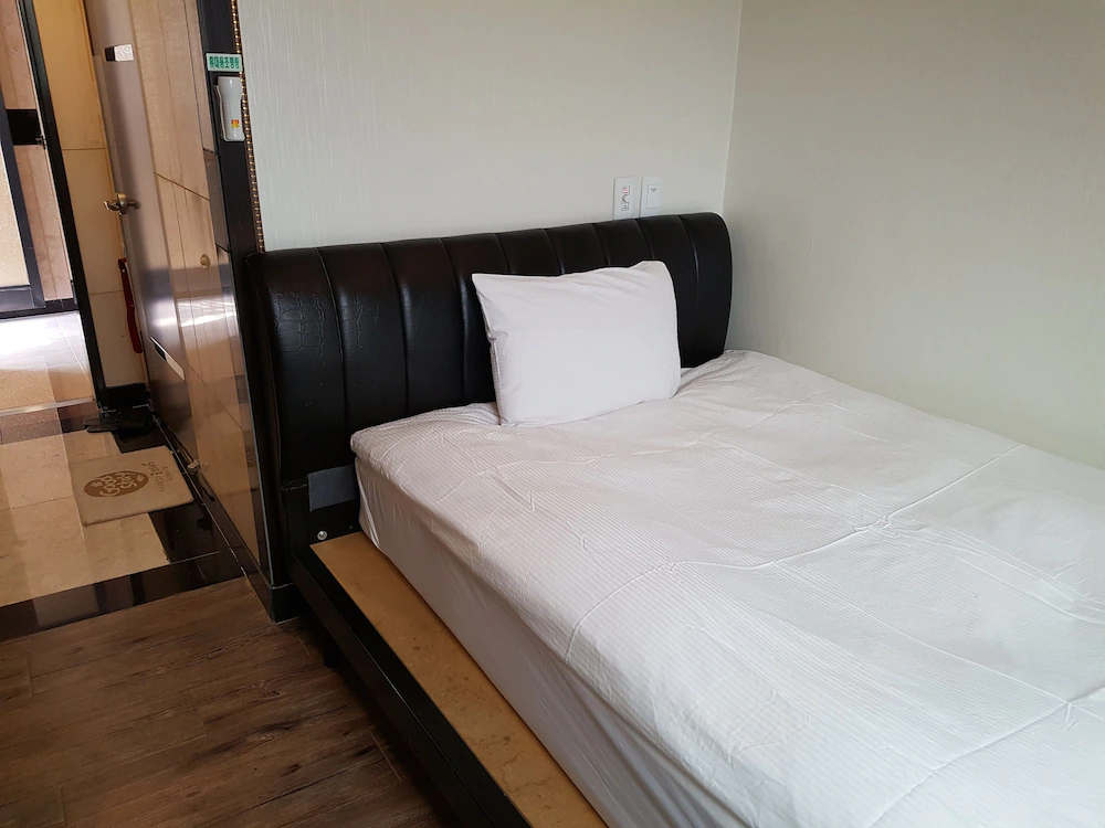 Youngbin Hotel