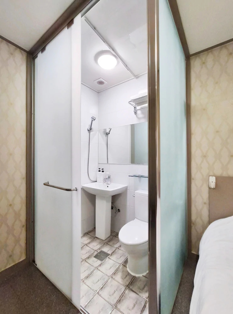 Young Residence Hotel Myeongdong