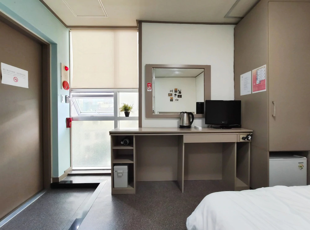 Young Residence Hotel Myeongdong