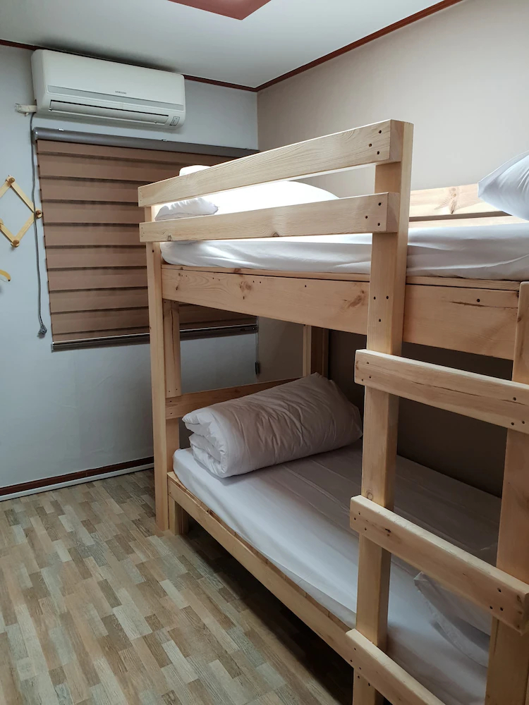 Young Stay Hostel