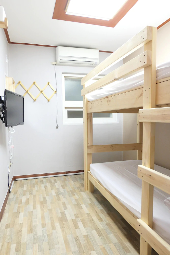 Young Stay Hostel