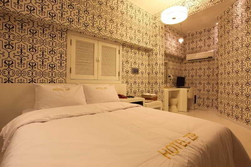 Zip Hotel