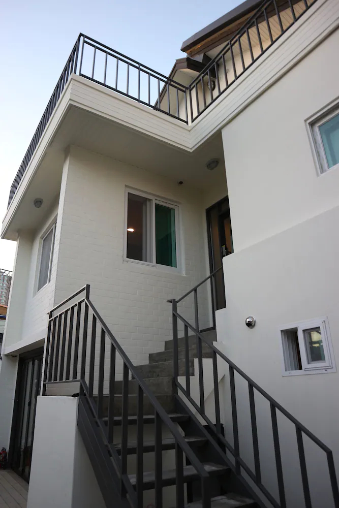 Zzzip Guest House