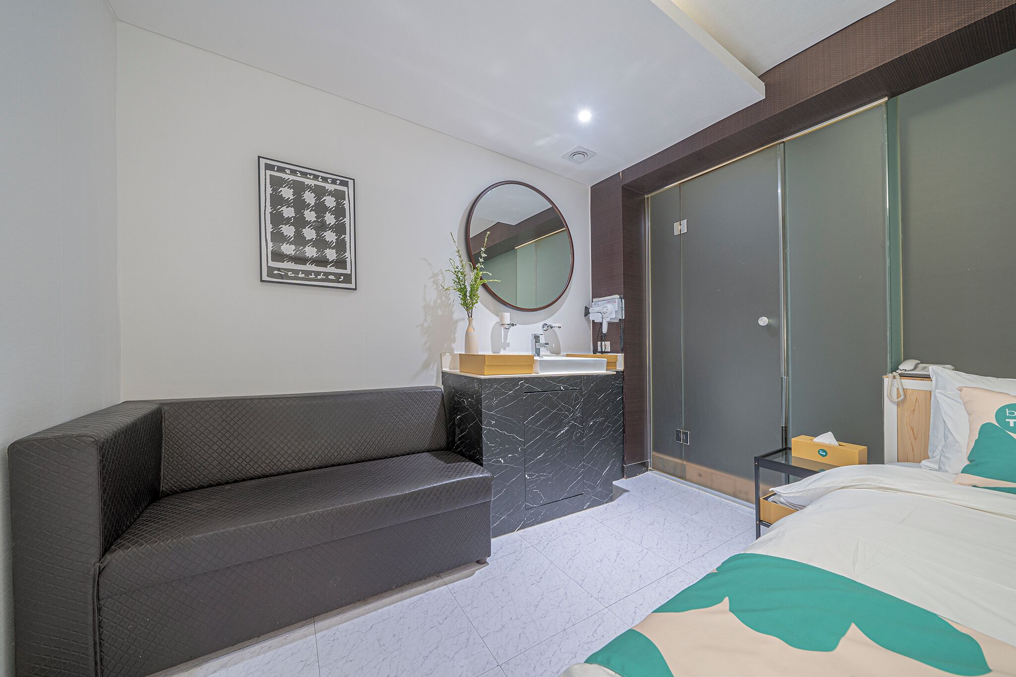 BY THS Shine Hotel Incheon