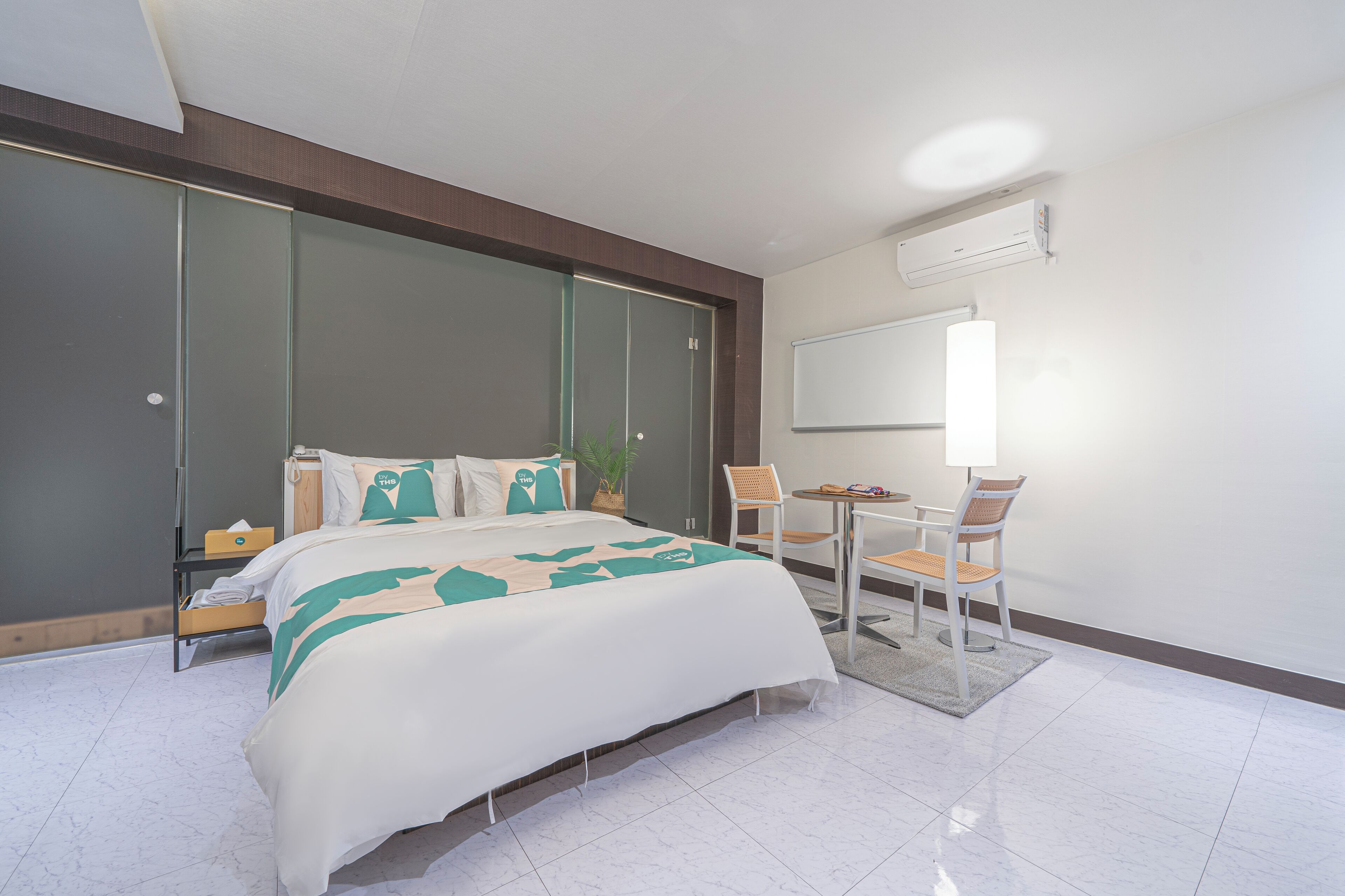 BY THS Shine Hotel Incheon
