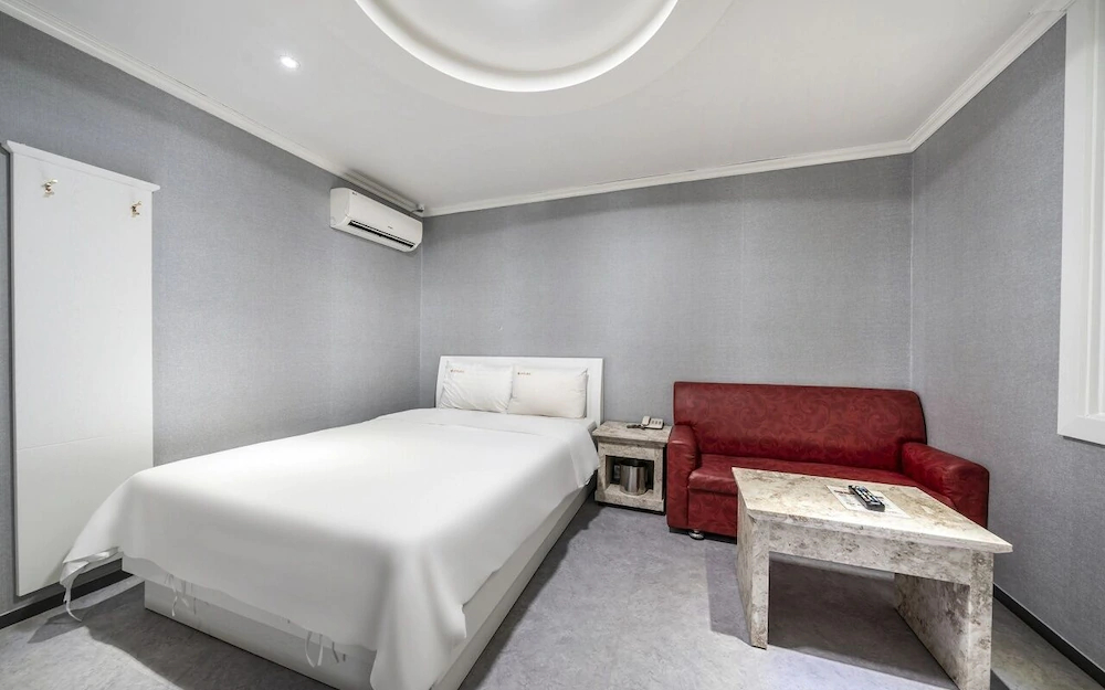 New Rose Motel