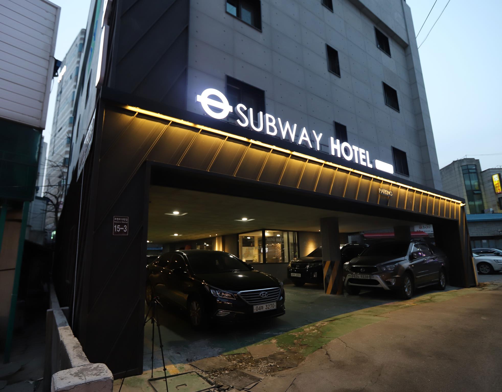 Subway Hotel