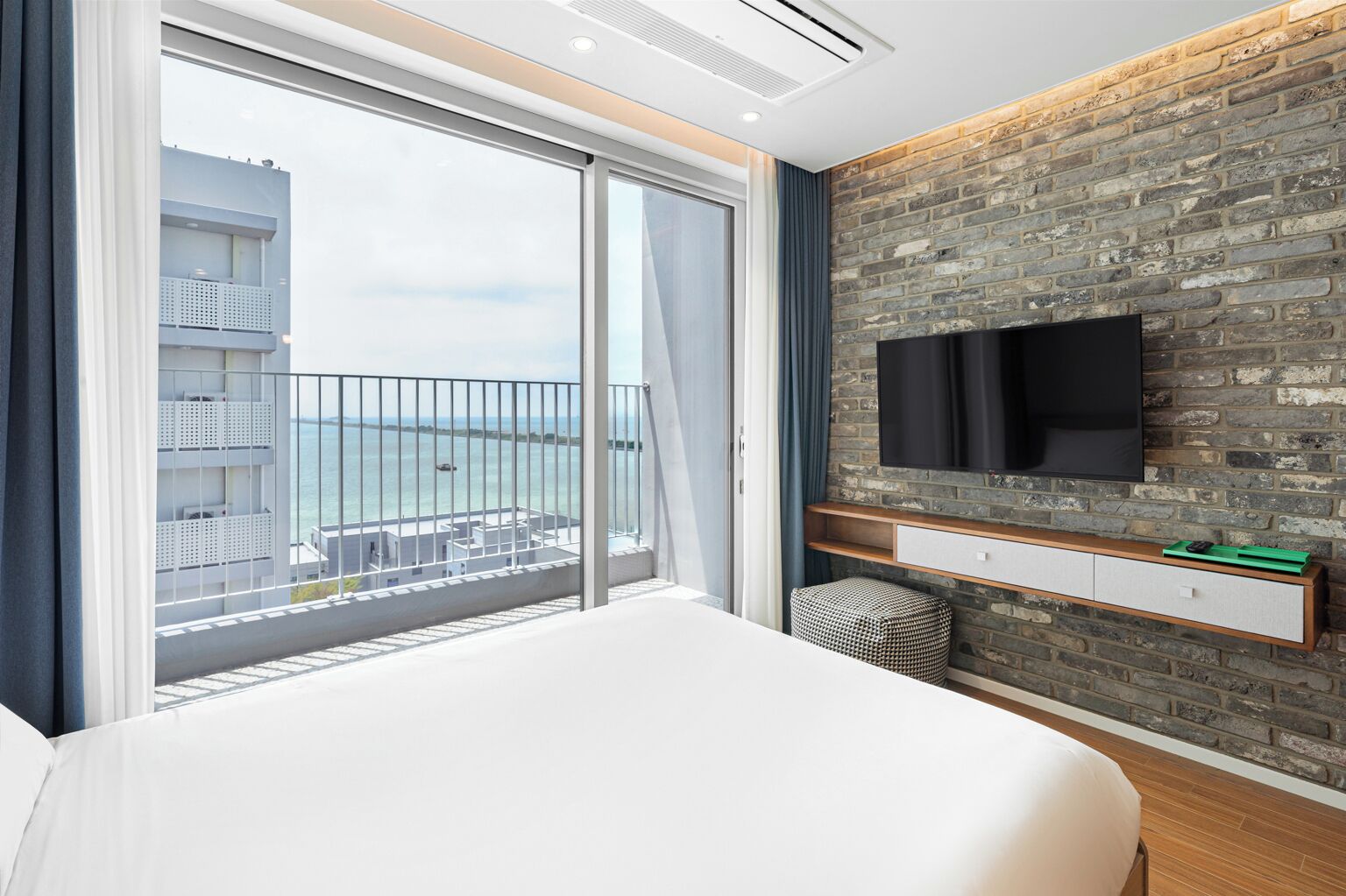 Urbanstay Siheung Geobukseom