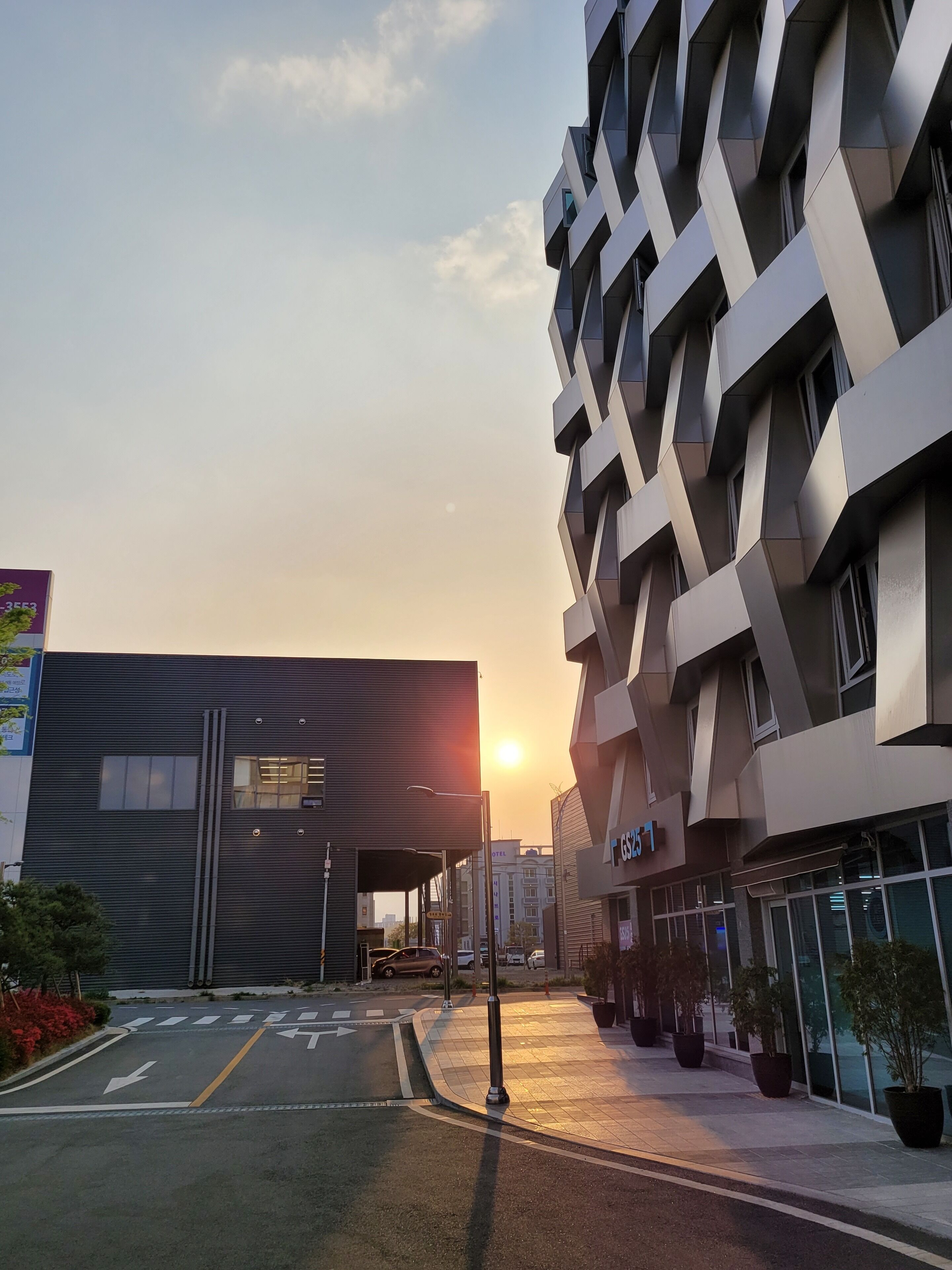 Chungchoho Best Hotel