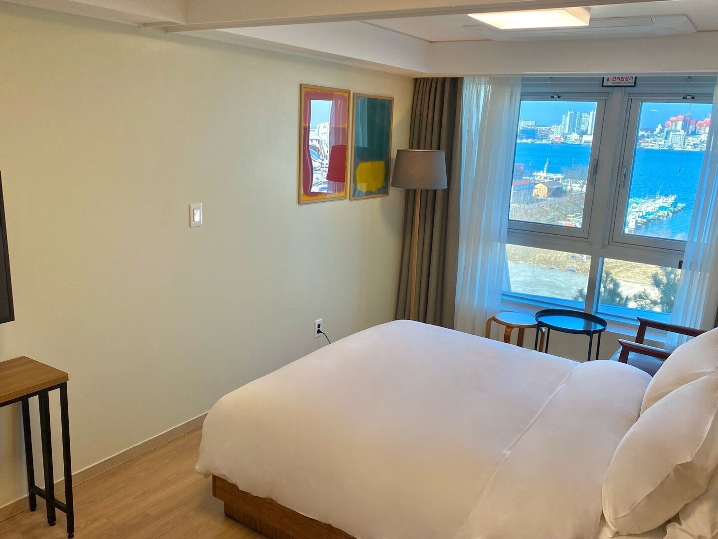 Chungchoho Best Hotel