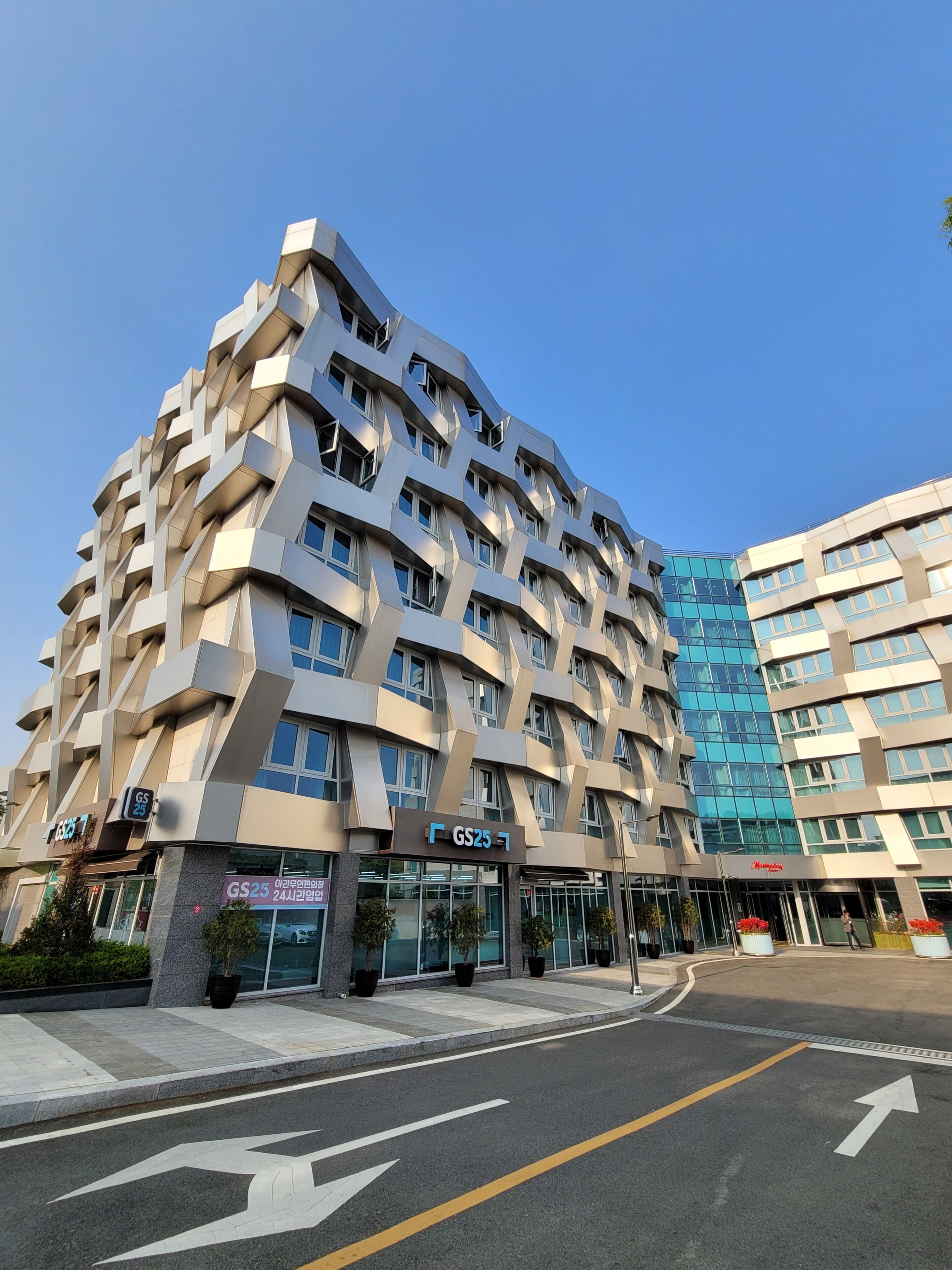 Chungchoho Best Hotel