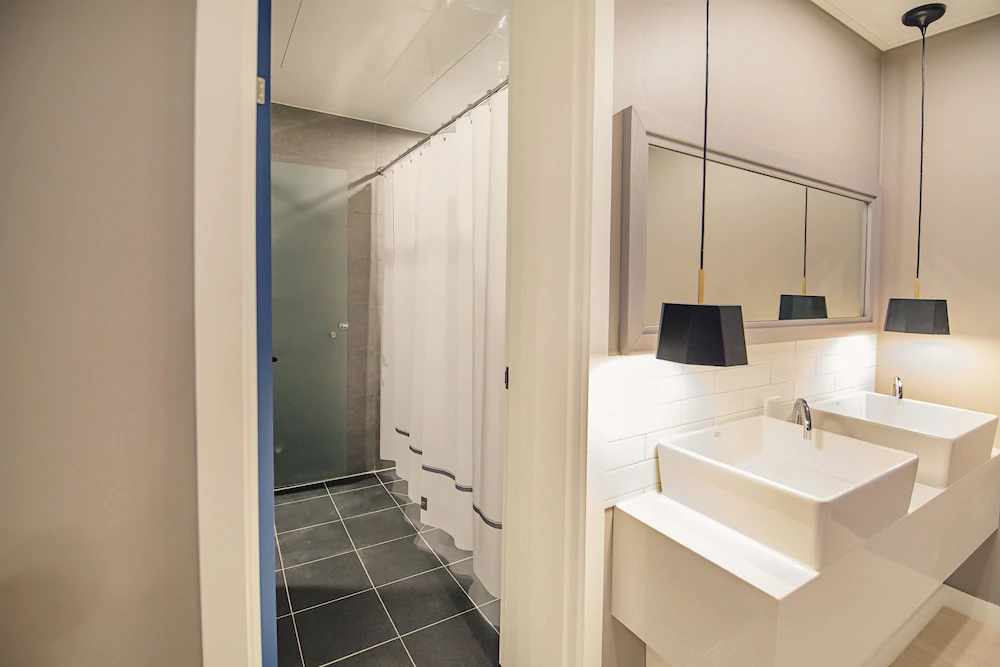 Doo Hotel & Guesthouse - Hostel