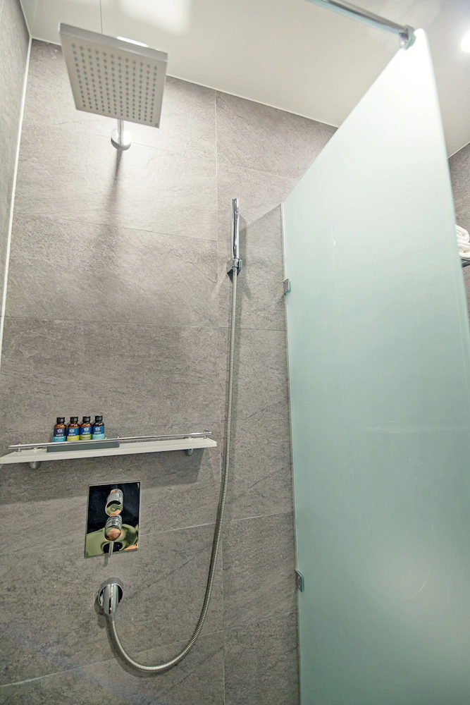 Doo Hotel & Guesthouse - Hostel