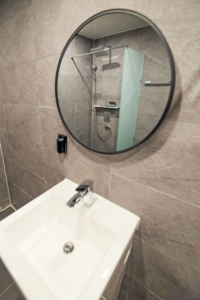 Doo Hotel & Guesthouse - Hostel