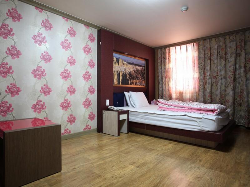Feel Motel