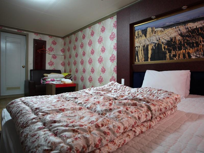 Feel Motel