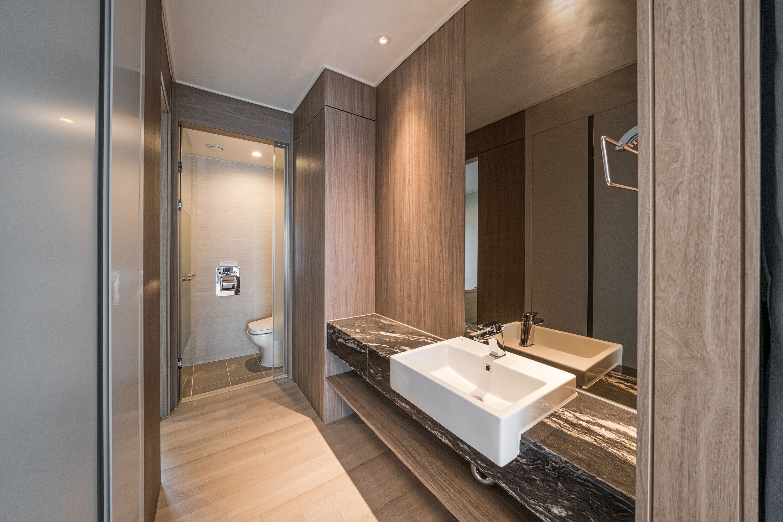I Park Suite Hotel And Residence
