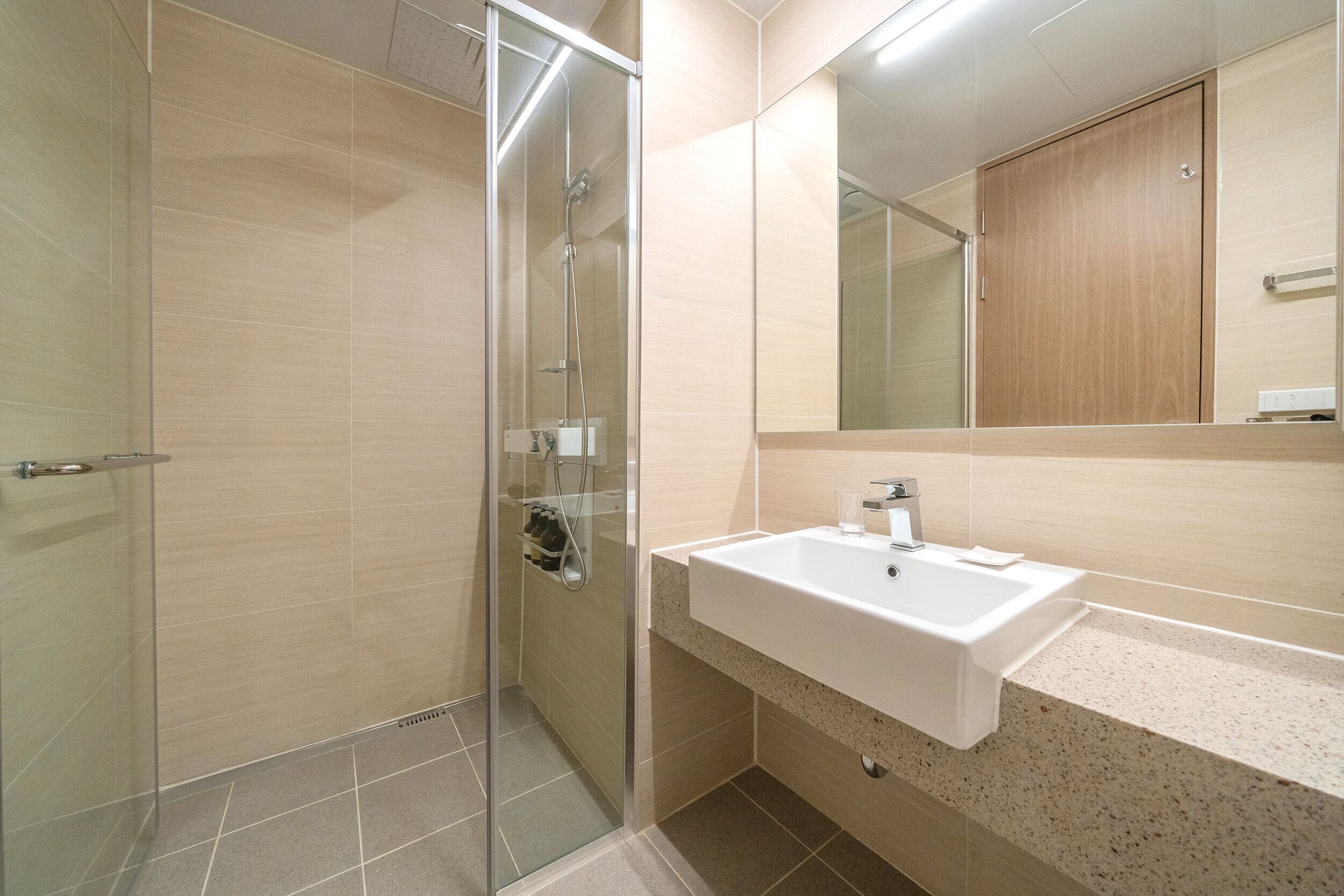 I Park Suite Hotel And Residence