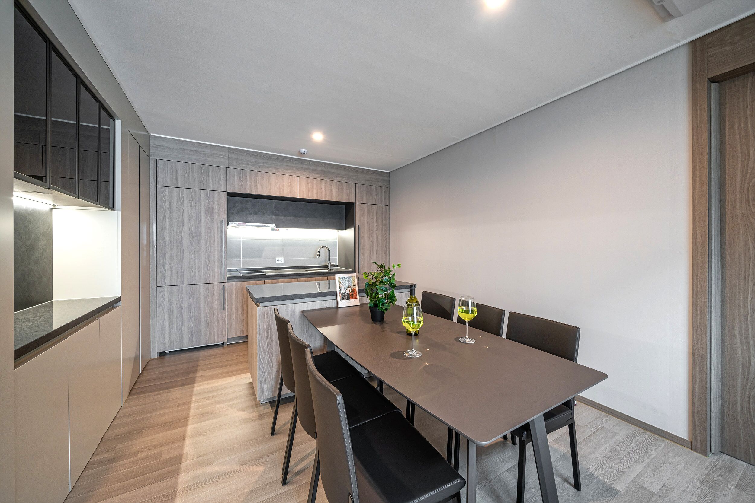 I Park Suite Hotel And Residence