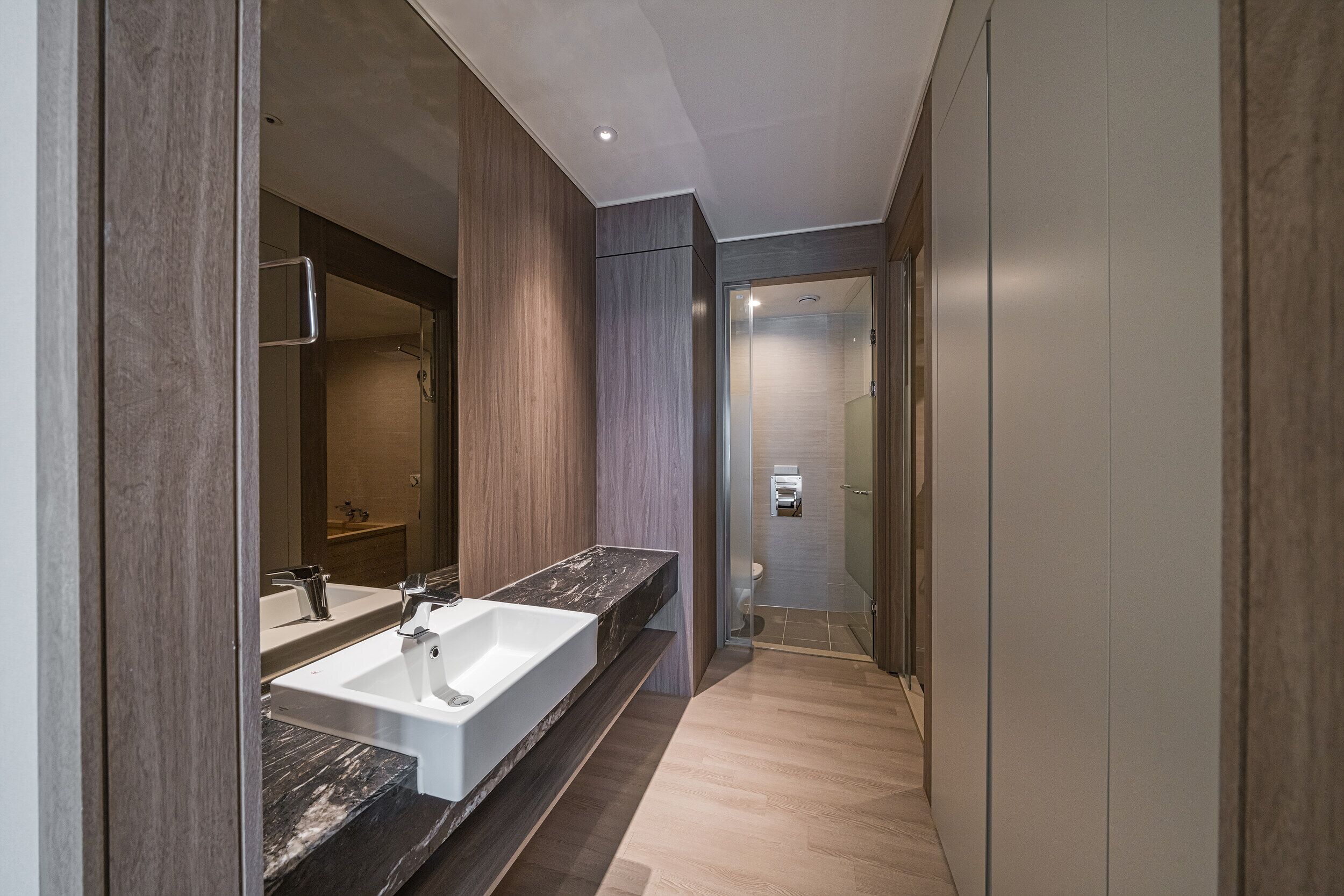 I Park Suite Hotel And Residence