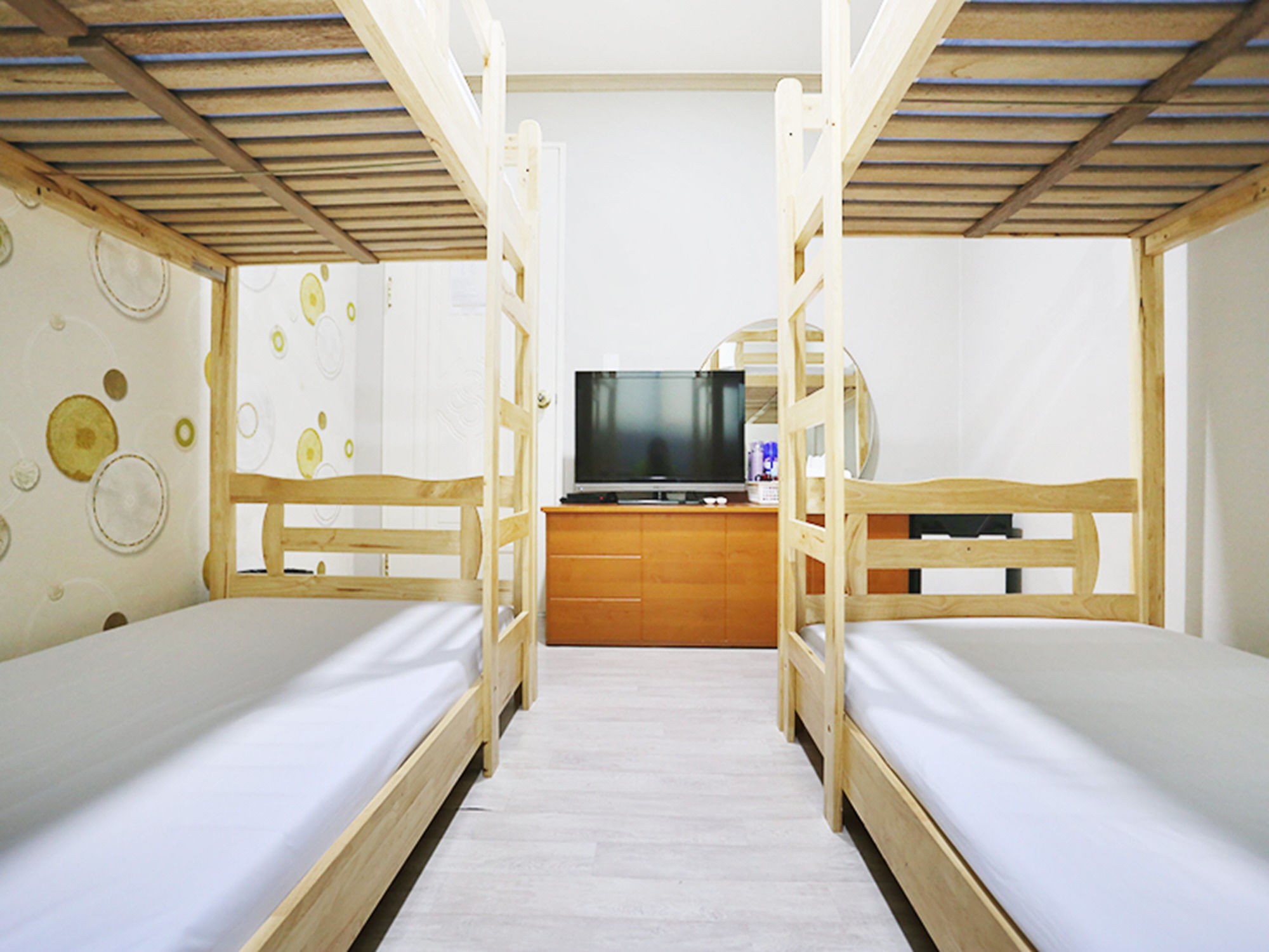 James Blue Guesthouse Hostel