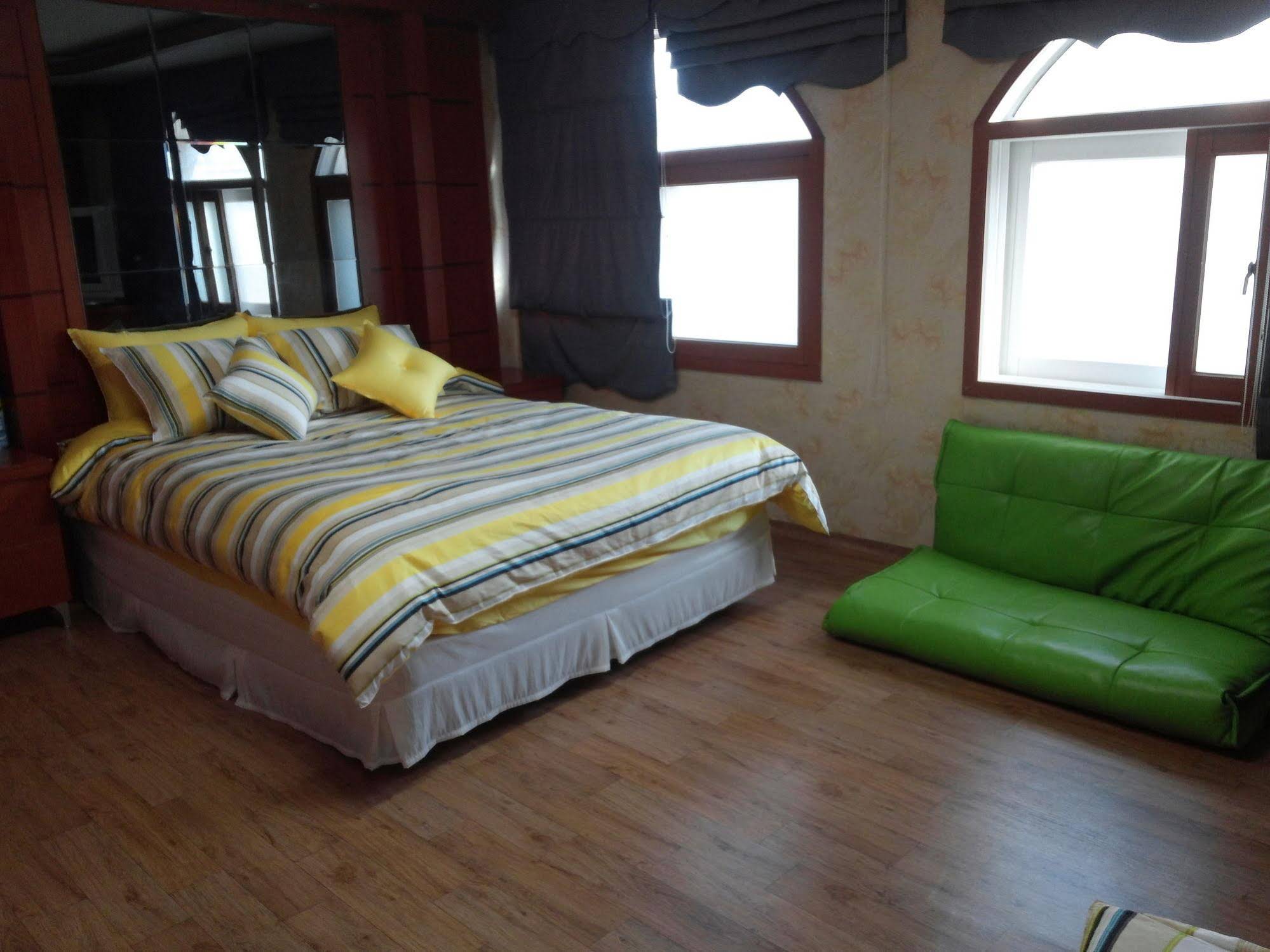 Marine Guesthouse