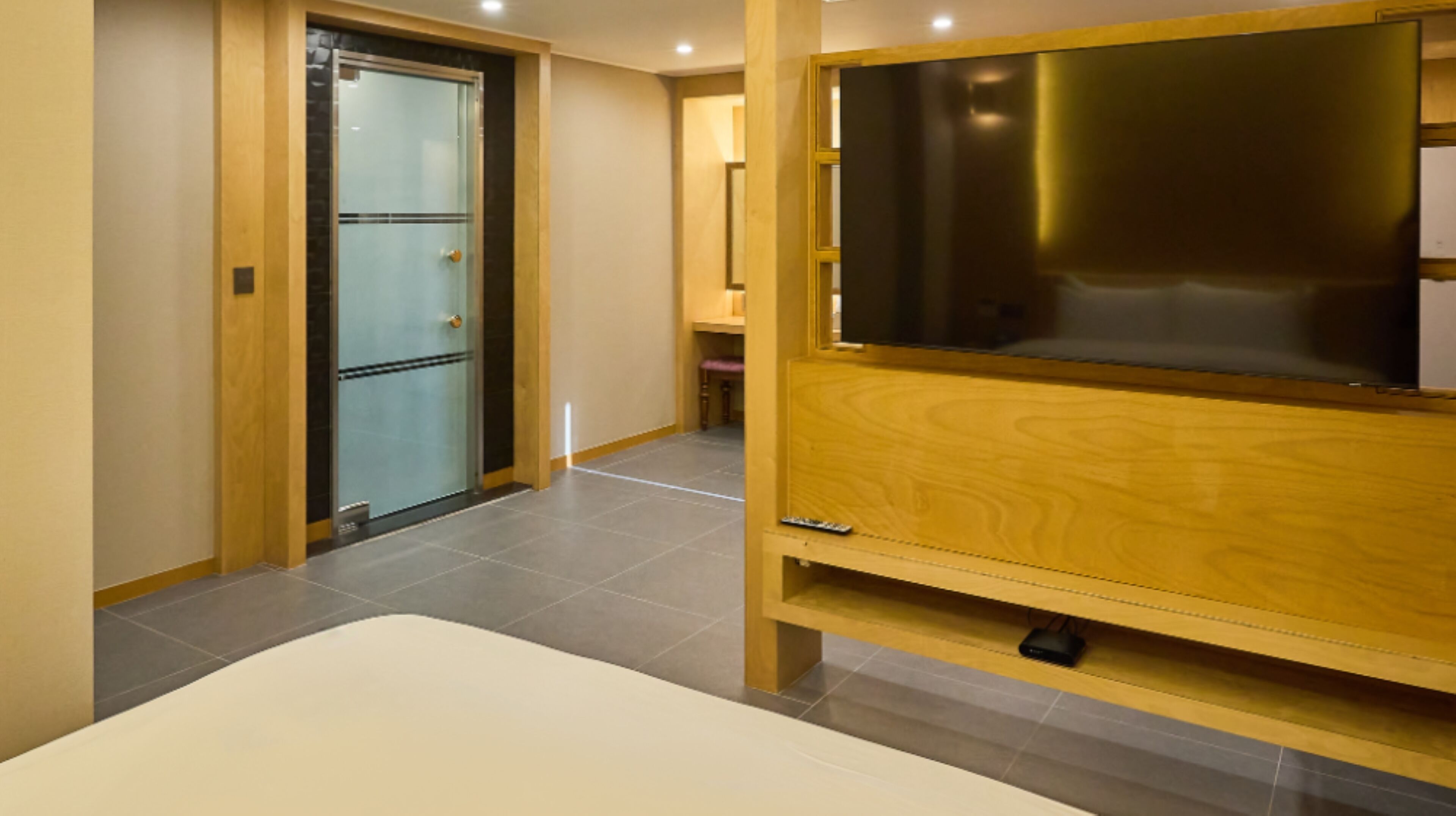 Mir Hotel