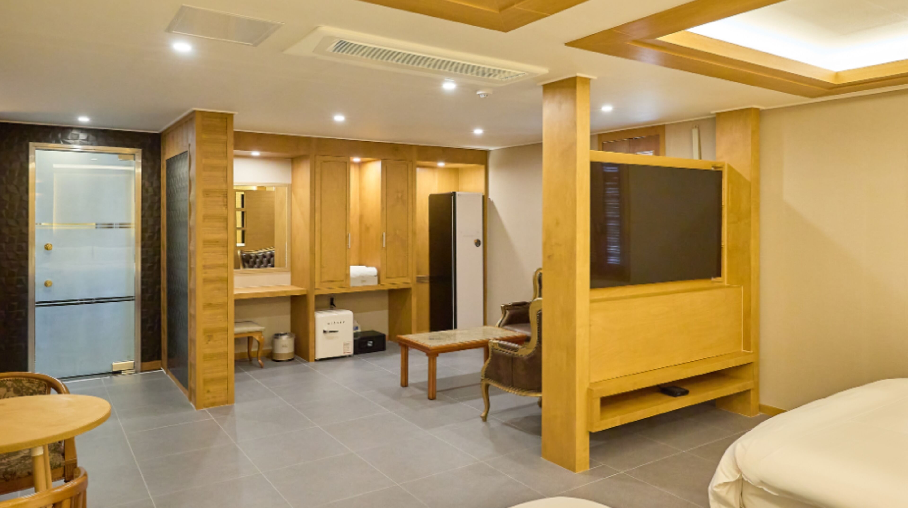 Mir Hotel