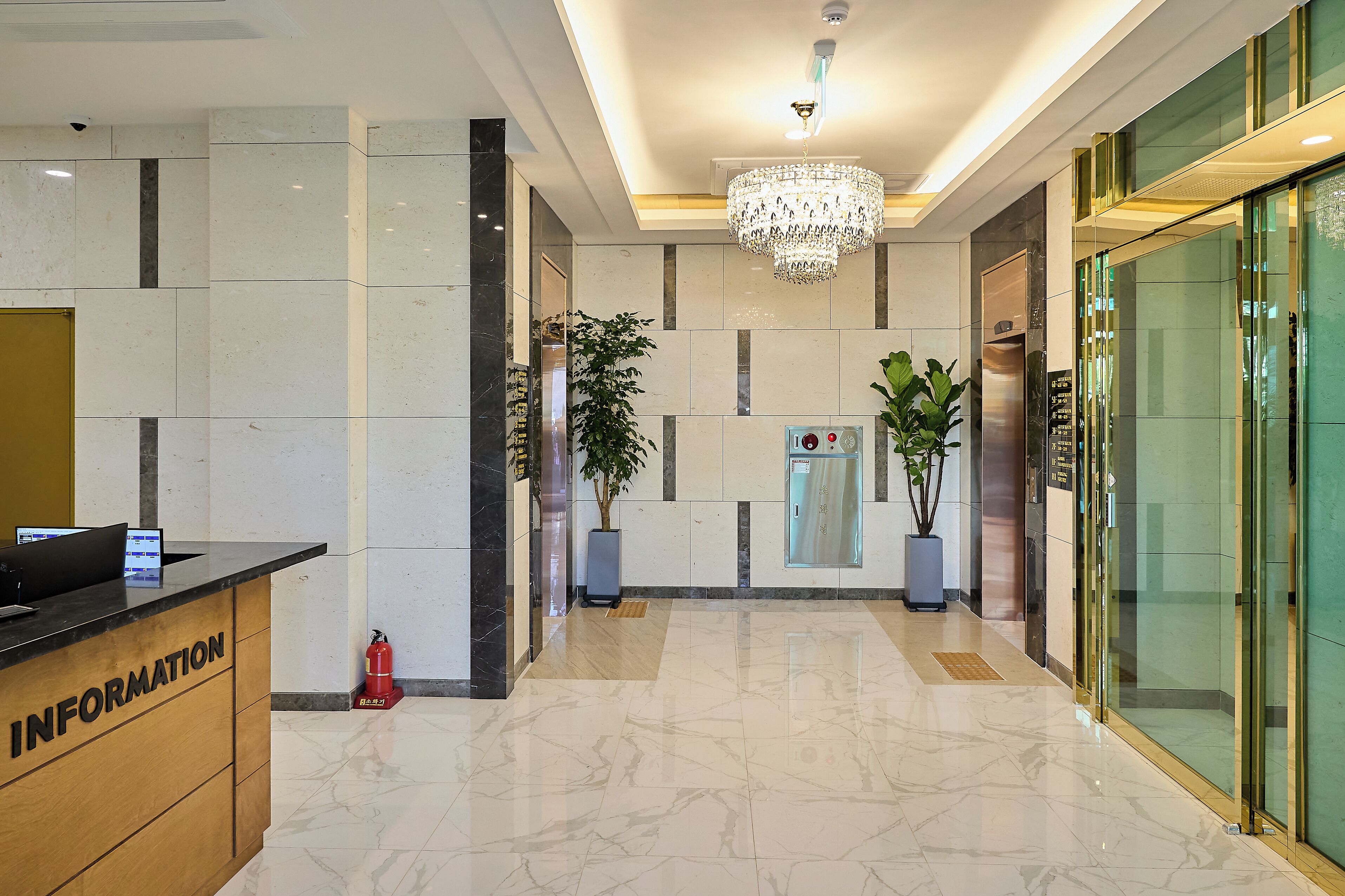 Mir Hotel