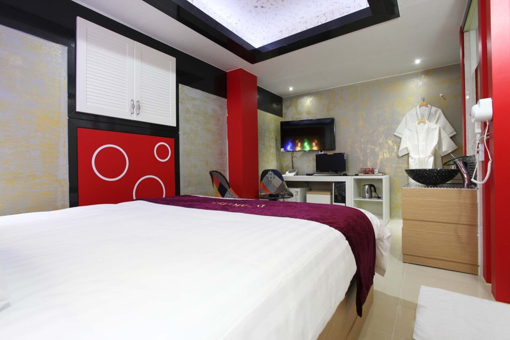 Motel K