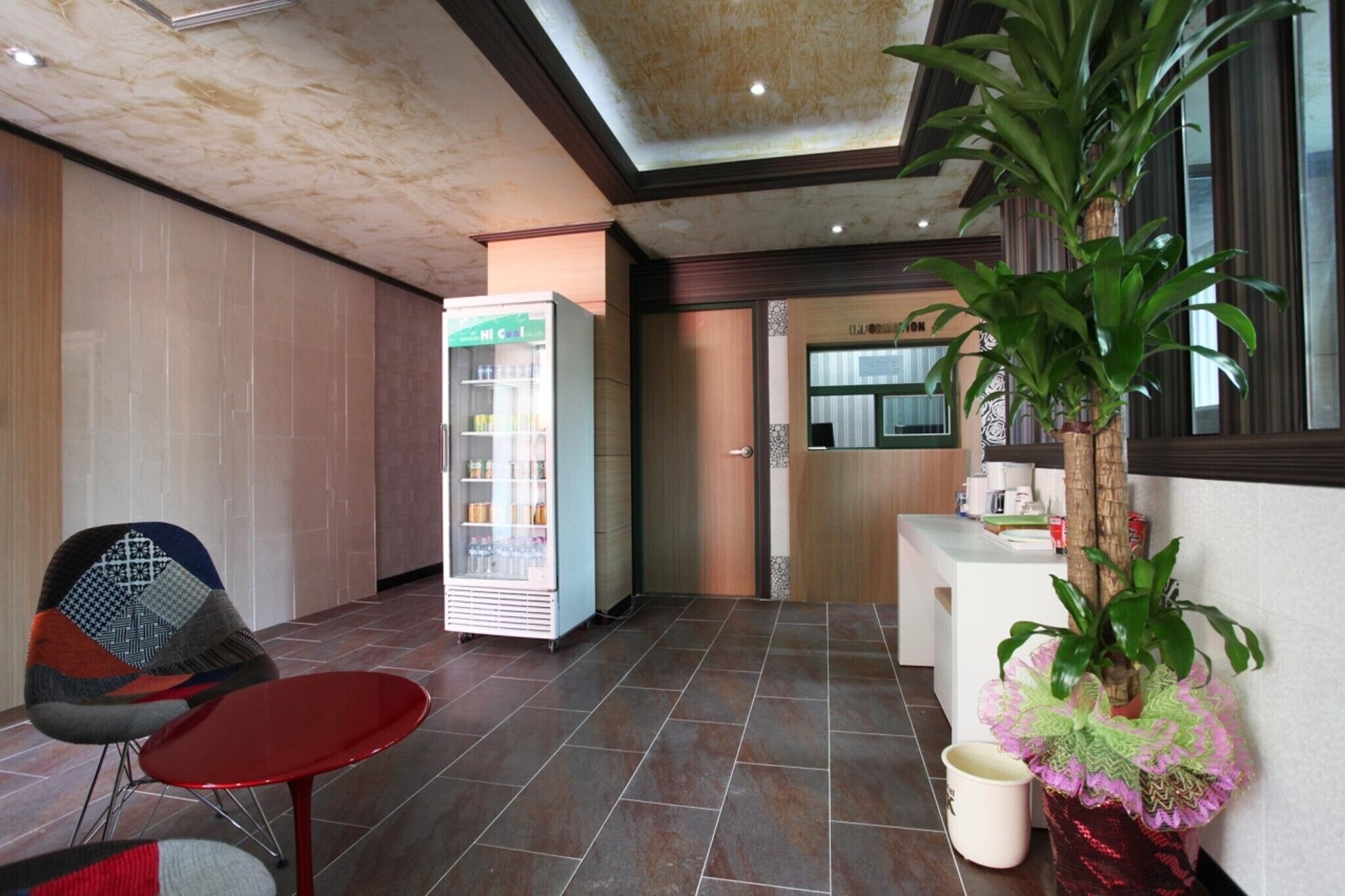 Motel K