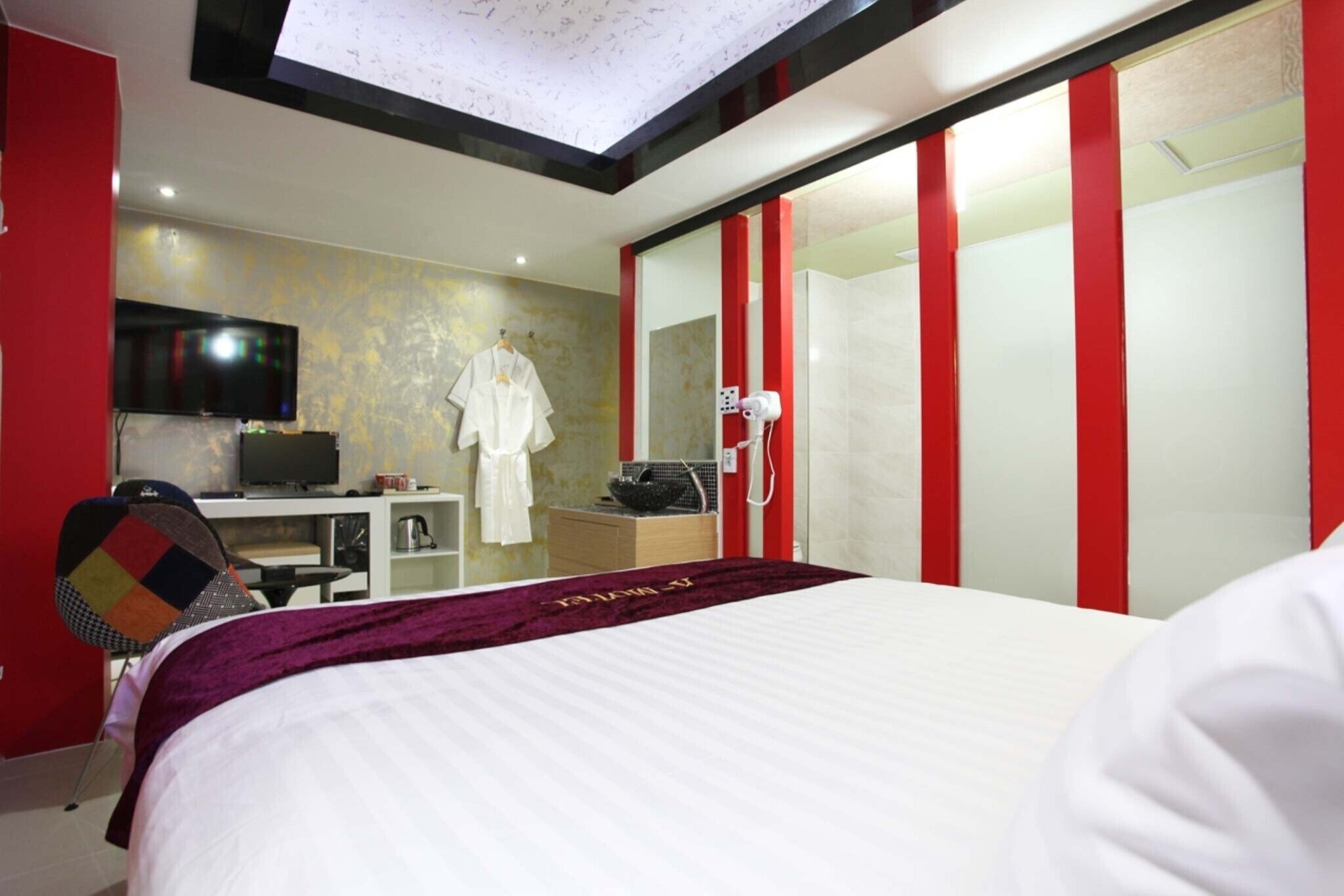 Motel K
