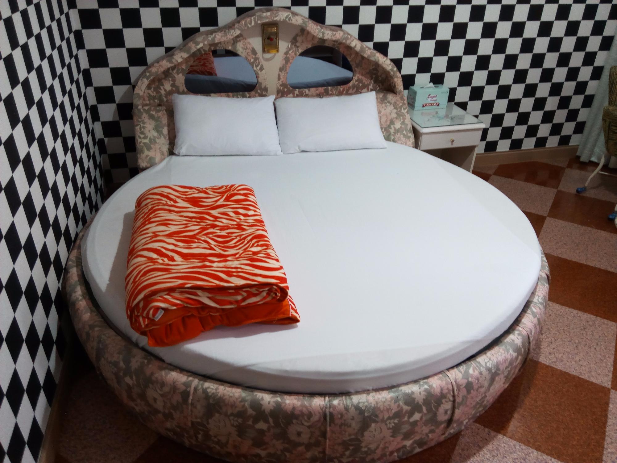 Rocustel Motel