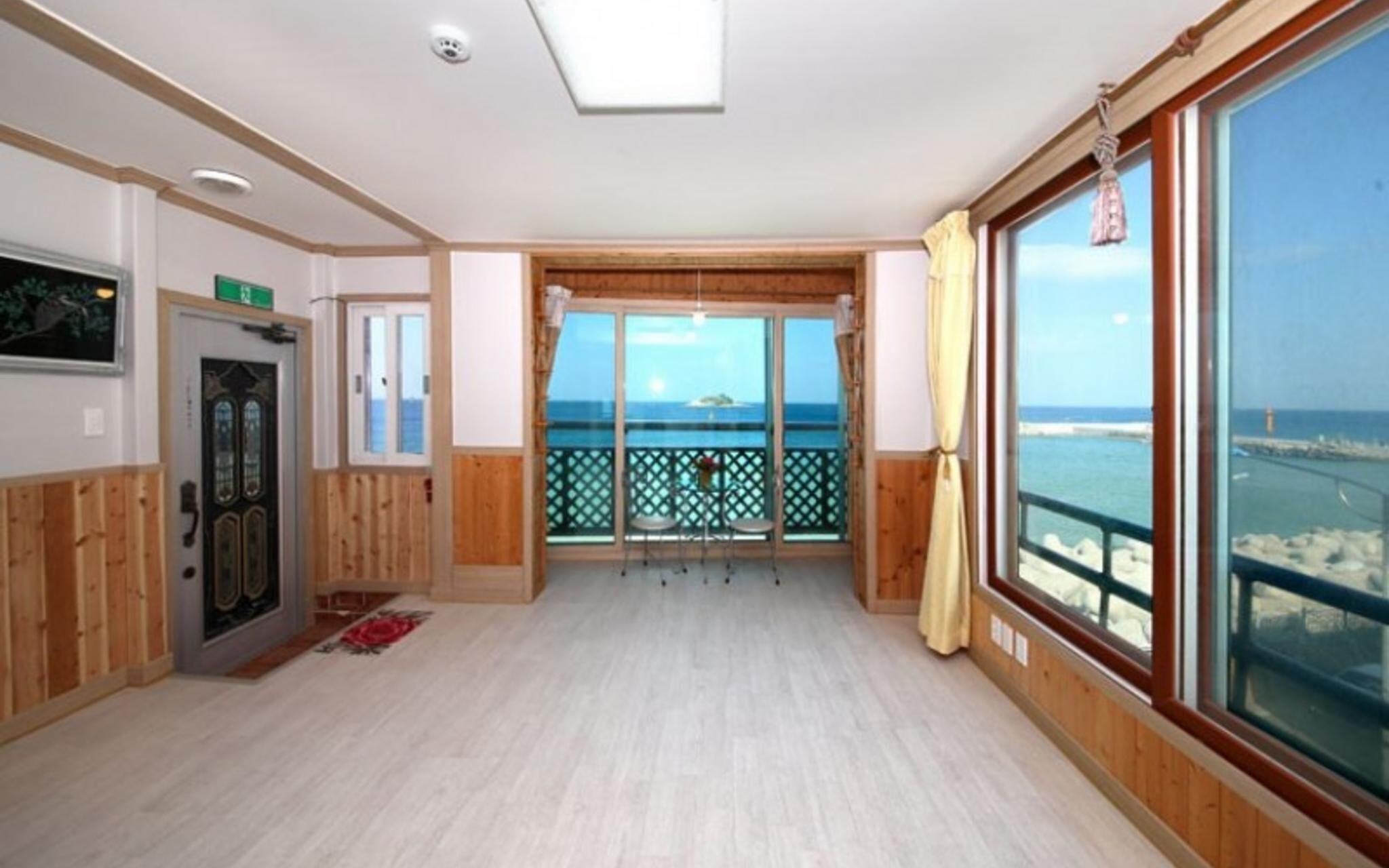 Sokcho Haemaleum Pension