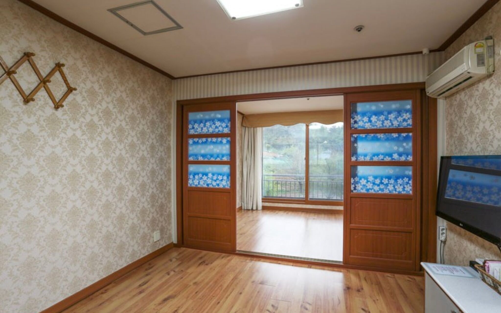 Sokcho White Light House Pension