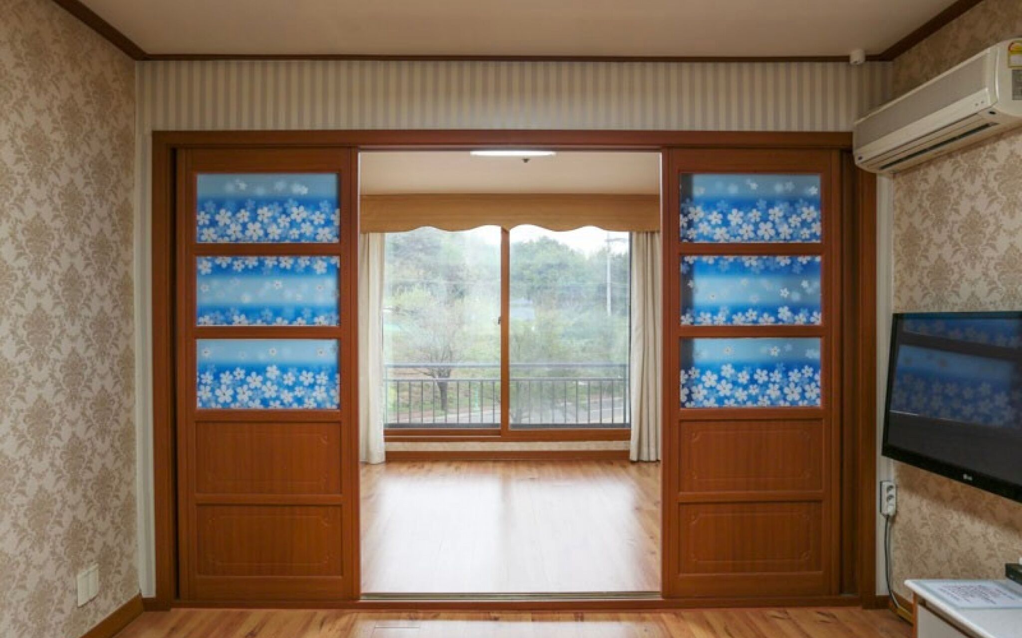 Sokcho White Light House Pension
