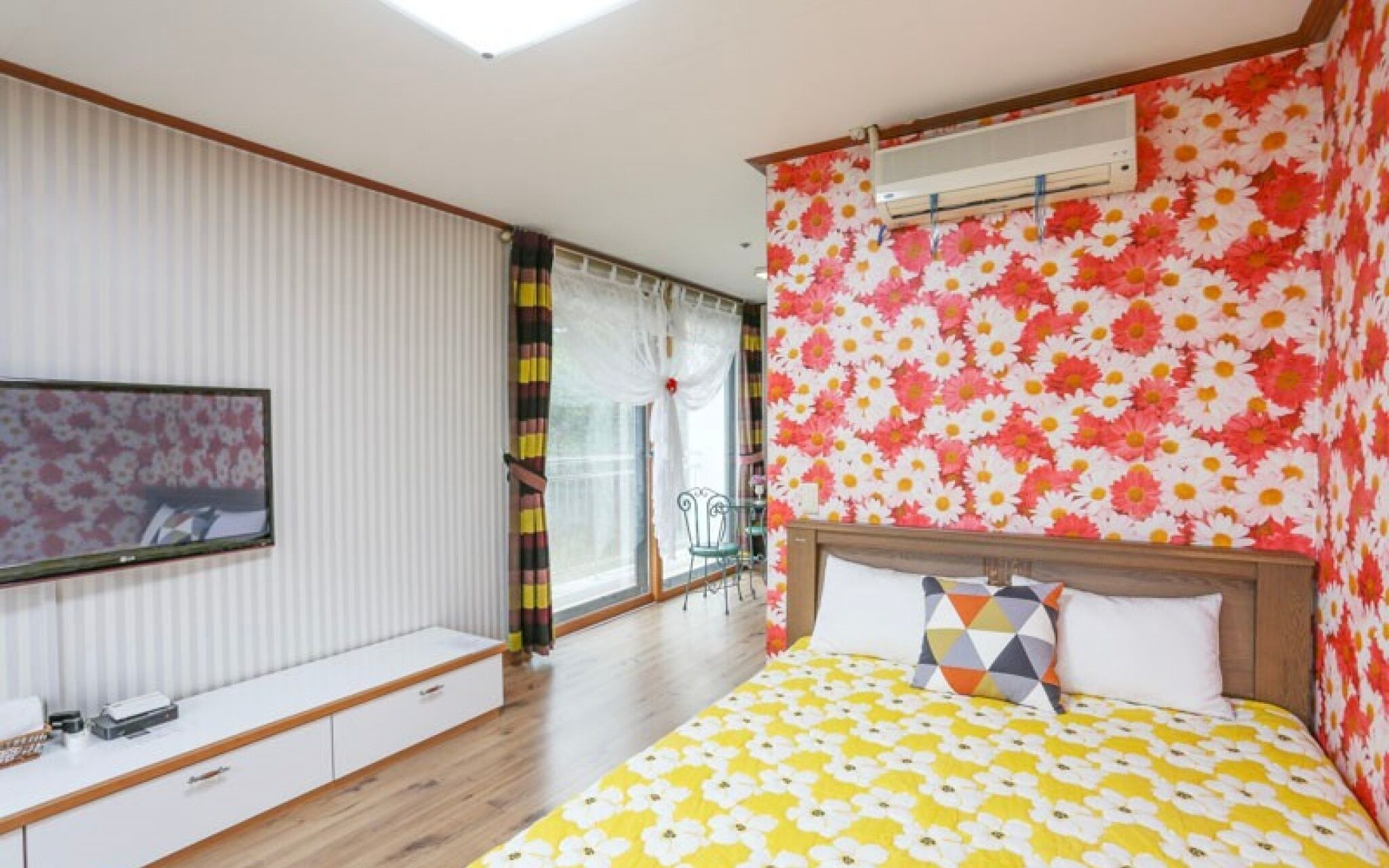 Sokcho White Light House Pension