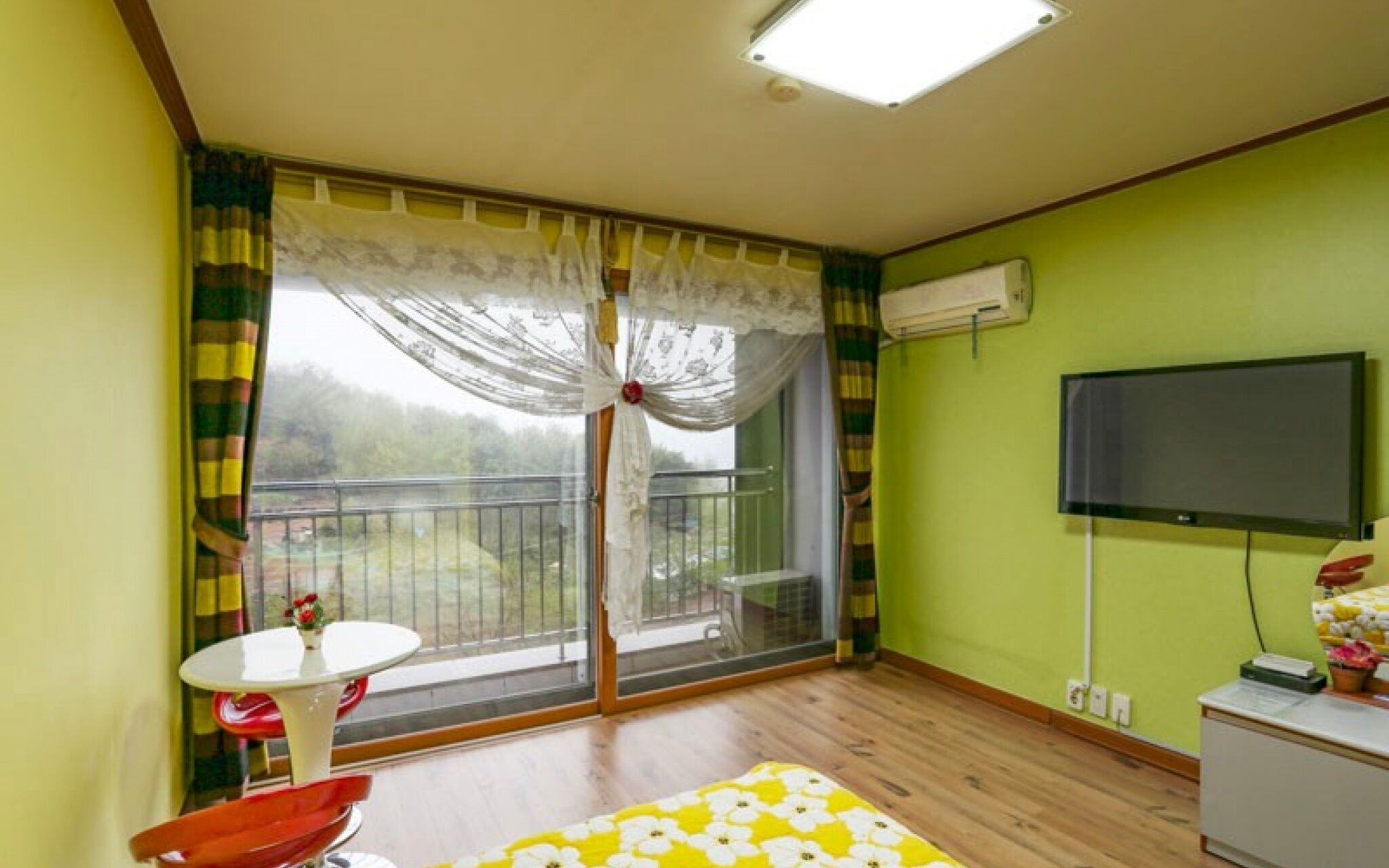 Sokcho White Light House Pension