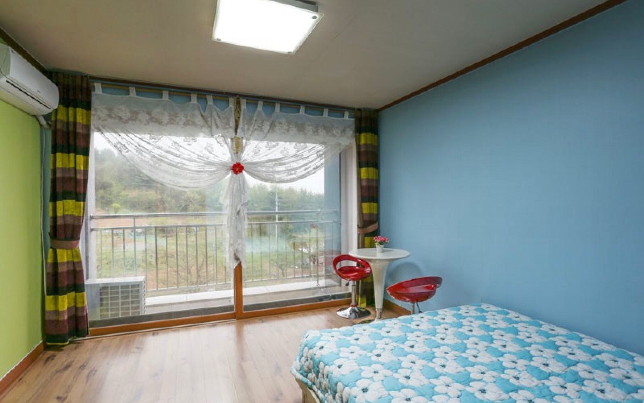 Sokcho White Light House Pension
