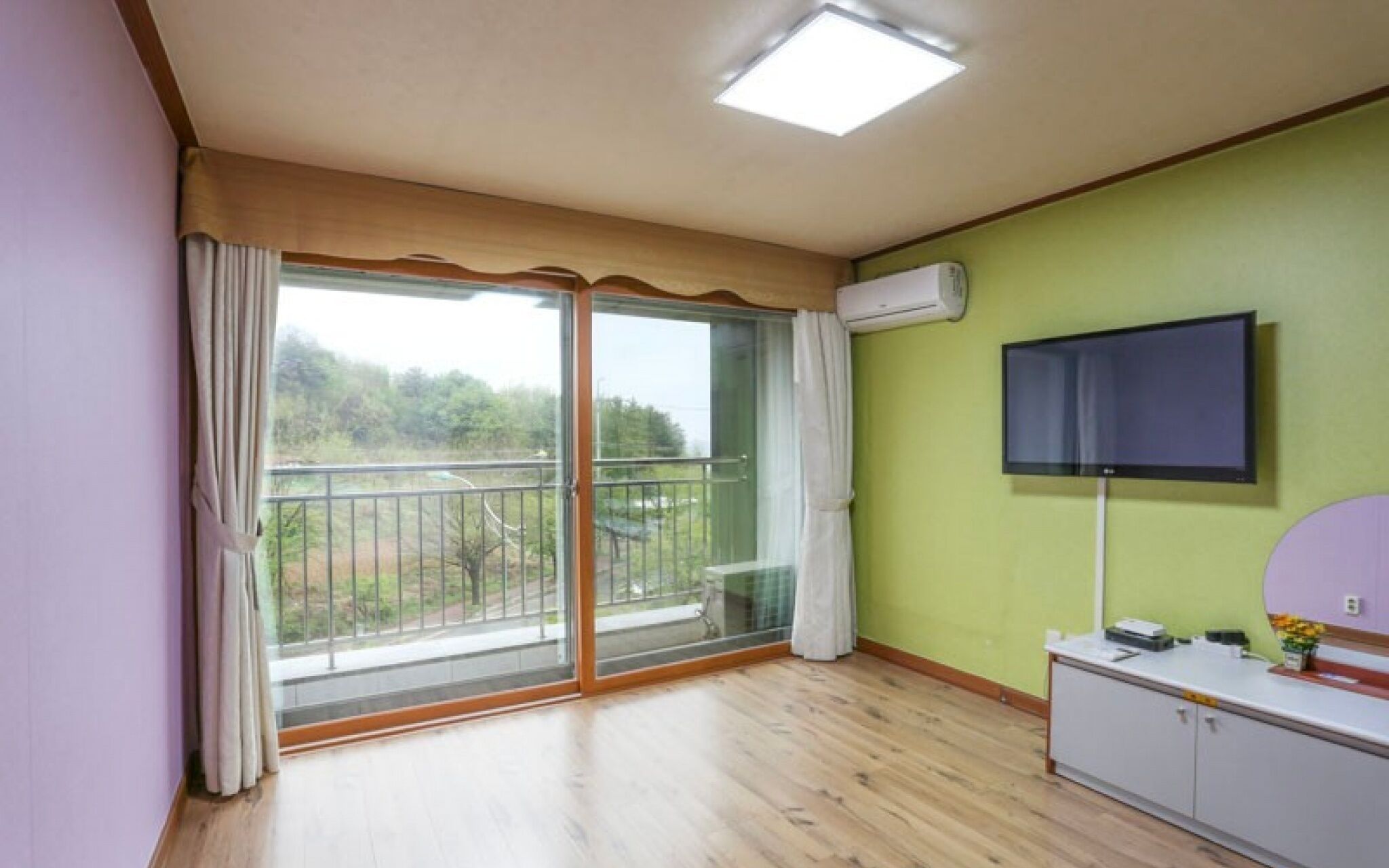Sokcho White Light House Pension