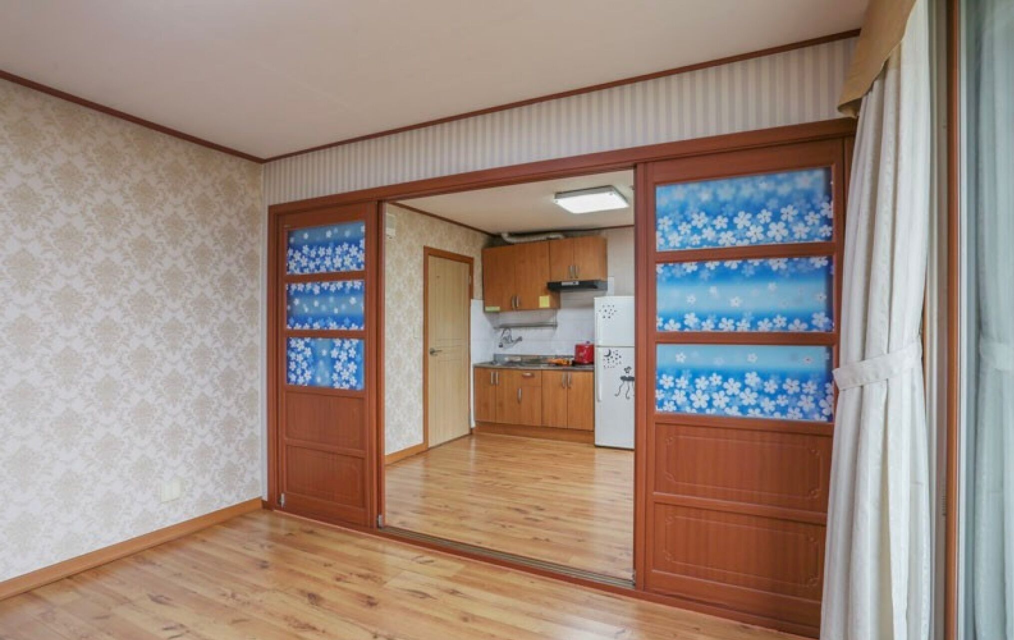 Sokcho White Light House Pension
