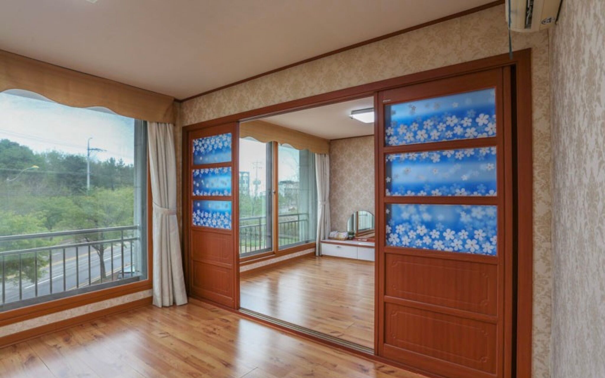 Sokcho White Light House Pension