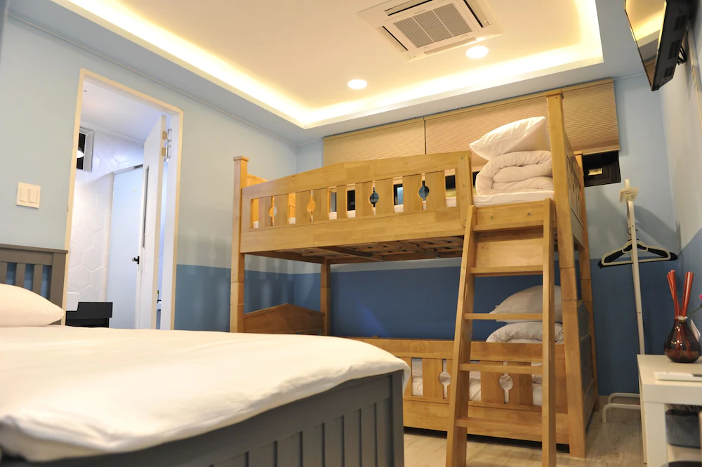 The White Station Guesthouse