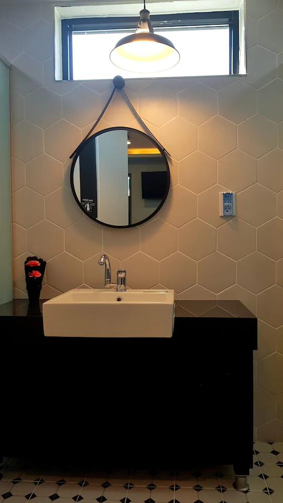 The White Station Guesthouse